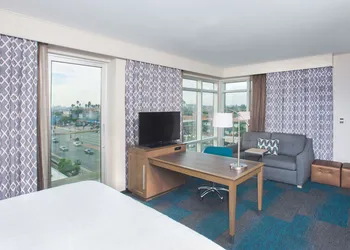 Hampton Inn & Suites LAX El Segundo hotel thumbnail 7