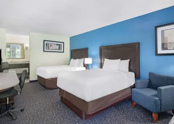 Days Inn and Suites by Wyndham Oxford hotel thumbnail 8