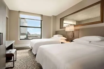 Embassy Suites by Hilton Minneapolis Downtown hotel thumbnail 8