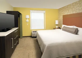 Home2 Suites by Hilton Denver International Airport hotel thumbnail 3