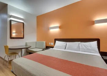 Motel 6 Tulsa, OK hotel thumbnail 4
