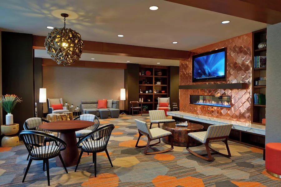 Courtyard by Marriott Lake George hotel detail image 2
