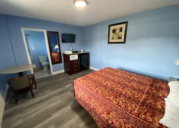 Red Carpet Inn and Suites hotel thumbnail 5