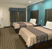 Regency Inn and Suites hotel detail image 5