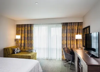 Hampton Inn & Suites by Hilton Seattle/Northgate hotel thumbnail 6