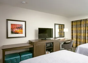 Hampton Inn & Suites by Hilton Seattle/Northgate hotel thumbnail 7