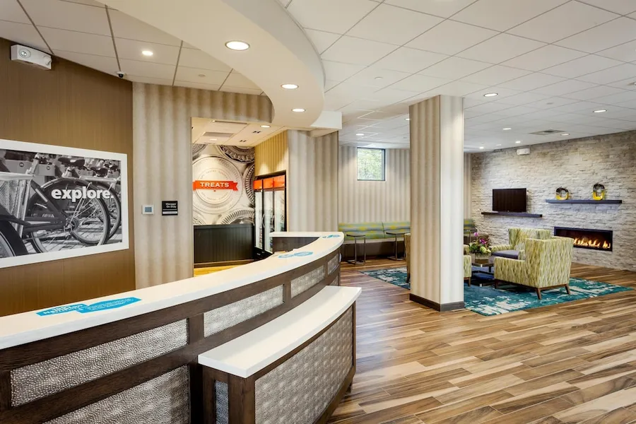 Hampton Inn & Suites by Hilton Seattle/Northgate hotel detail image 2