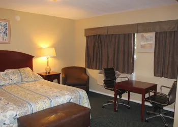 Ranch House Inn and Suites hotel thumbnail 2