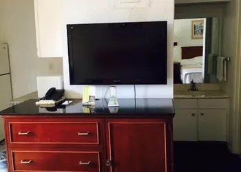 Ranch House Inn and Suites hotel thumbnail 4