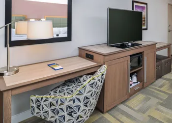 Hampton Inn & Suites Altoona-Des Moines hotel thumbnail 7
