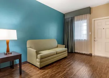 Best Western Plus Galveston Suites hotel thumbnail 7