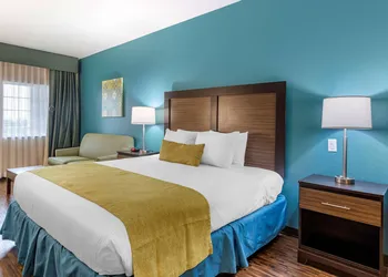 Best Western Plus Galveston Suites hotel thumbnail 8