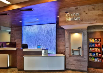Fairfield Inn & Suites by Marriott Savannah Midtown hotel thumbnail 2