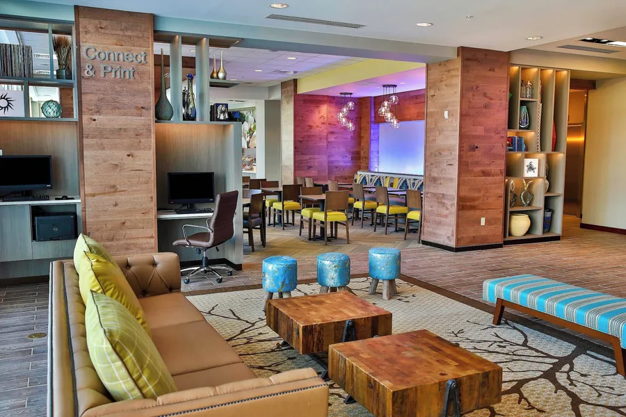 Fairfield Inn & Suites by Marriott Savannah Midtown hotel detail image 6