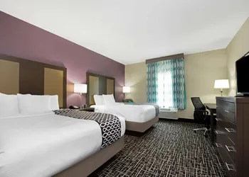 La Quinta Inn & Suites by Wyndham Lake Charles - Westlake hotel thumbnail 7