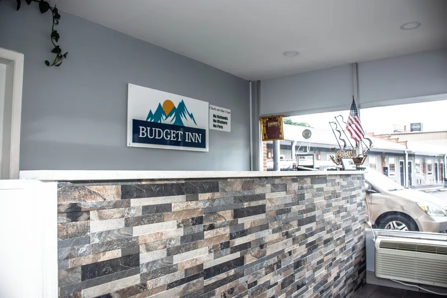 Budget Inn Carthage hotel detail image 2