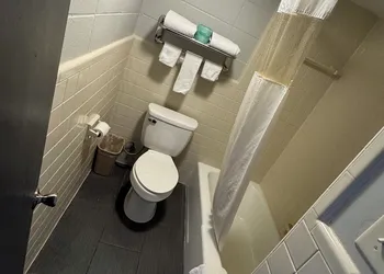 Budget Inn Carthage hotel thumbnail 7