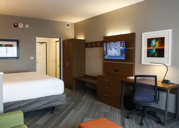 Holiday Inn Express Evansville by IHG hotel thumbnail 4