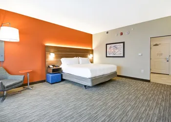 Holiday Inn Express Evansville by IHG hotel thumbnail 8