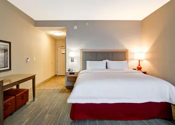Hampton Inn & Suites by Hilton Grande Prairie hotel thumbnail 6