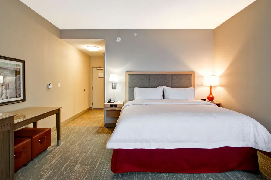 Hampton Inn & Suites by Hilton Grande Prairie hotel detail image 6