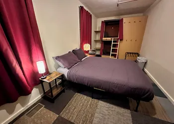 West River House hotel thumbnail 7