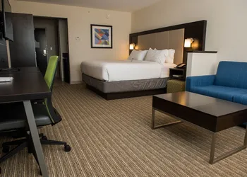 Holiday Inn Express & Suites Marietta by IHG hotel thumbnail 6