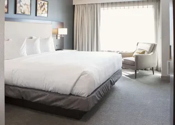 Hilton Garden Inn Minneapolis University Area hotel thumbnail 8