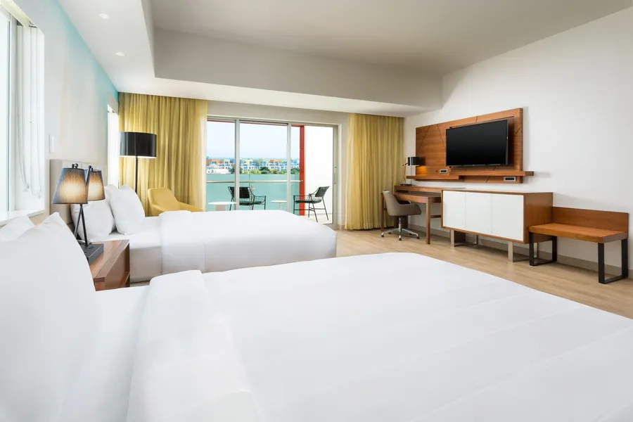 Courtyard by Marriott Santa Monica hotel detail image 6