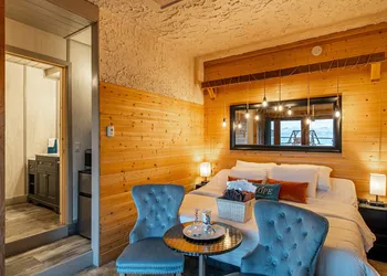 Homer Inn and Spa hotel thumbnail 5
