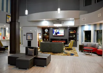 Del-Mar Airport Inn & Suites hotel thumbnail 2
