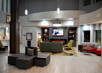 Del-Mar Airport Inn & Suites hotel thumbnail 2