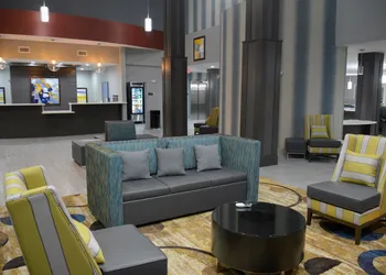 Del-Mar Airport Inn & Suites hotel thumbnail 4