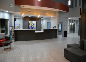 Del-Mar Airport Inn & Suites hotel thumbnail 6
