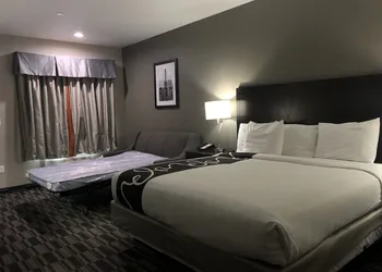 Catoosa Inn & Suites hotel thumbnail 6