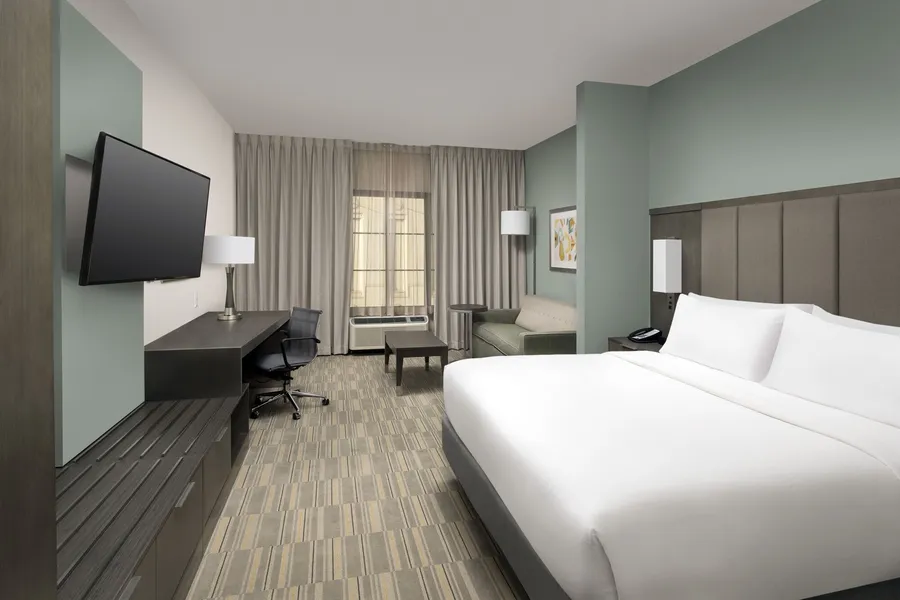 Holiday Inn Express Pensacola Downtown by IHG hotel detail image 6