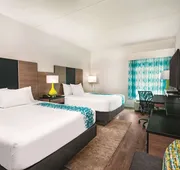 La Quinta Inn & Suites by Wyndham Cleveland near Lee Univ hotel detail image 7