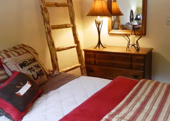 The Silver Lake Lodge hotel thumbnail 6