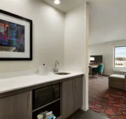 Hampton Inn & Suites St. Louis/Alton hotel detail image 7