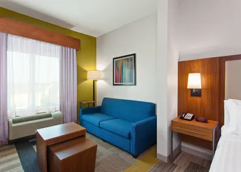 Holiday Inn Express & Suites Houston NW - Hwy 290 Cypress by IHG hotel thumbnail 6