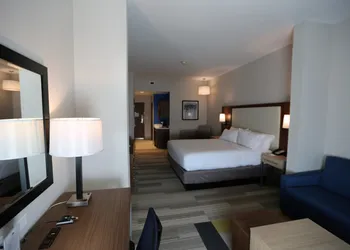 Holiday Inn Express & Suites Houston NW - Hwy 290 Cypress by IHG hotel thumbnail 8