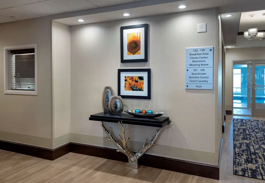 Hampton Inn by Hilton New Paltz hotel detail image 2