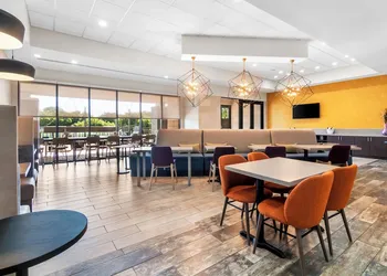 Home2 Suites by Hilton Dallas Grand Prairie hotel thumbnail 3