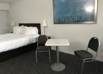 Grand Traverse Motel hotel thumbnail 5