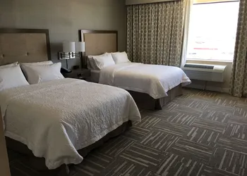Hampton Inn McPherson hotel thumbnail 8