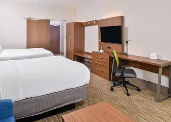 Holiday Inn Express & Suites Van Horn by IHG hotel thumbnail 7