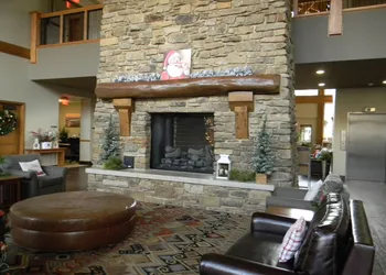 Echo Bluff State Park hotel thumbnail 2