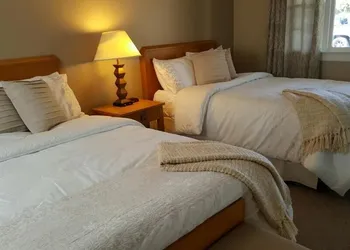 Starlight Lodge Cape Cod hotel thumbnail 2