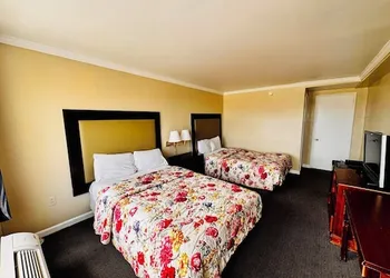 Downbeach Inn hotel thumbnail 7