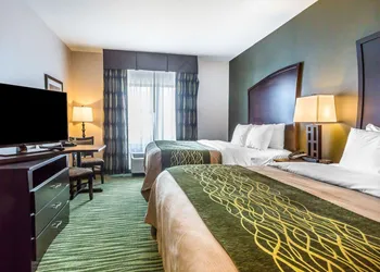 Comfort Inn & Suites Moore - Oklahoma City hotel thumbnail 8